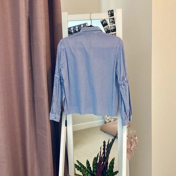 Zara Pinstripe Top - Picture 5 of 6